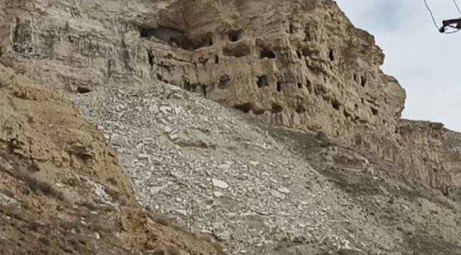 Depremde 4 bin yıllık apartmanda zarar gördü
