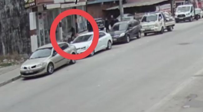 Dükkan sahibi kendi kiracısına sinirlenince camları levye ile kırdı