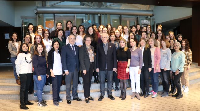 Ege İhracatçı Birlikleri yeni nesil kadın liderler yetiştiriyor