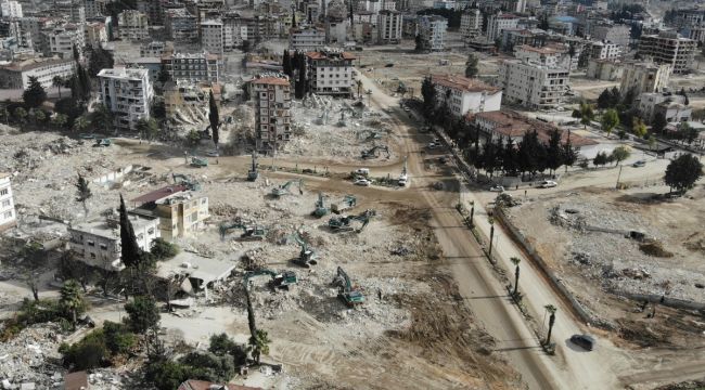 Hatay'daki enkaz kaldırma çalışmaları havadan görüntülendi