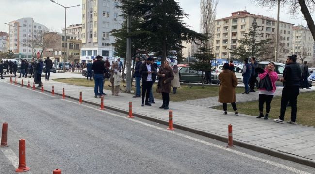 Kayseri'de korkutan deprem