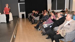 Madde bağımlılığı ile mücadelenin yolları Bornova’da anlatıldı