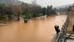 Meteoroloji Genel Müdürlüğü: Deprem bölgesindeki kuvvetli yağışlar bu akşam geç saatlere kadar etkili olacak