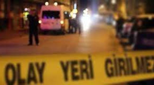 Otoyolda beton bloğa çarpan sürücü hayatını kaybetti