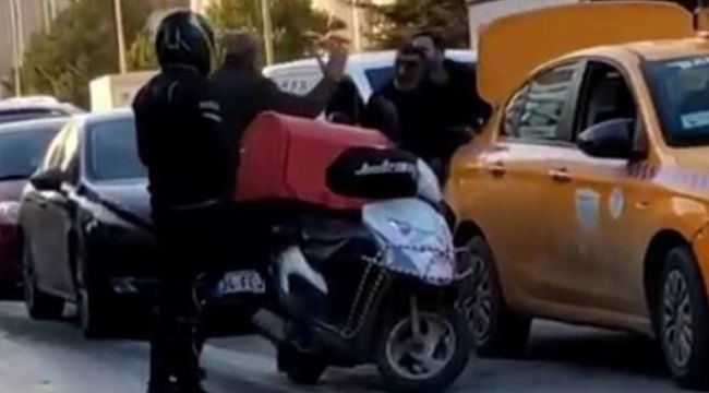 Yol verme tartışmasında taksi şoförü bijon anahtarı ile motosiklet sürücüsünü tehdit etti