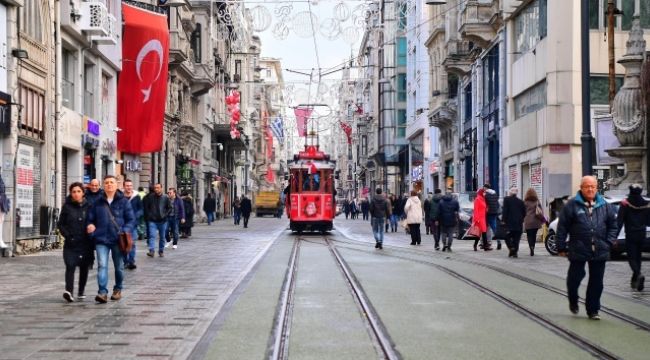 2021 yılında yurt dışından Türkiye'ye 739 bin 364 kişi göç etti