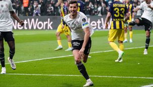 Beşiktaş'ta Salih Uçan göz dolduruyor