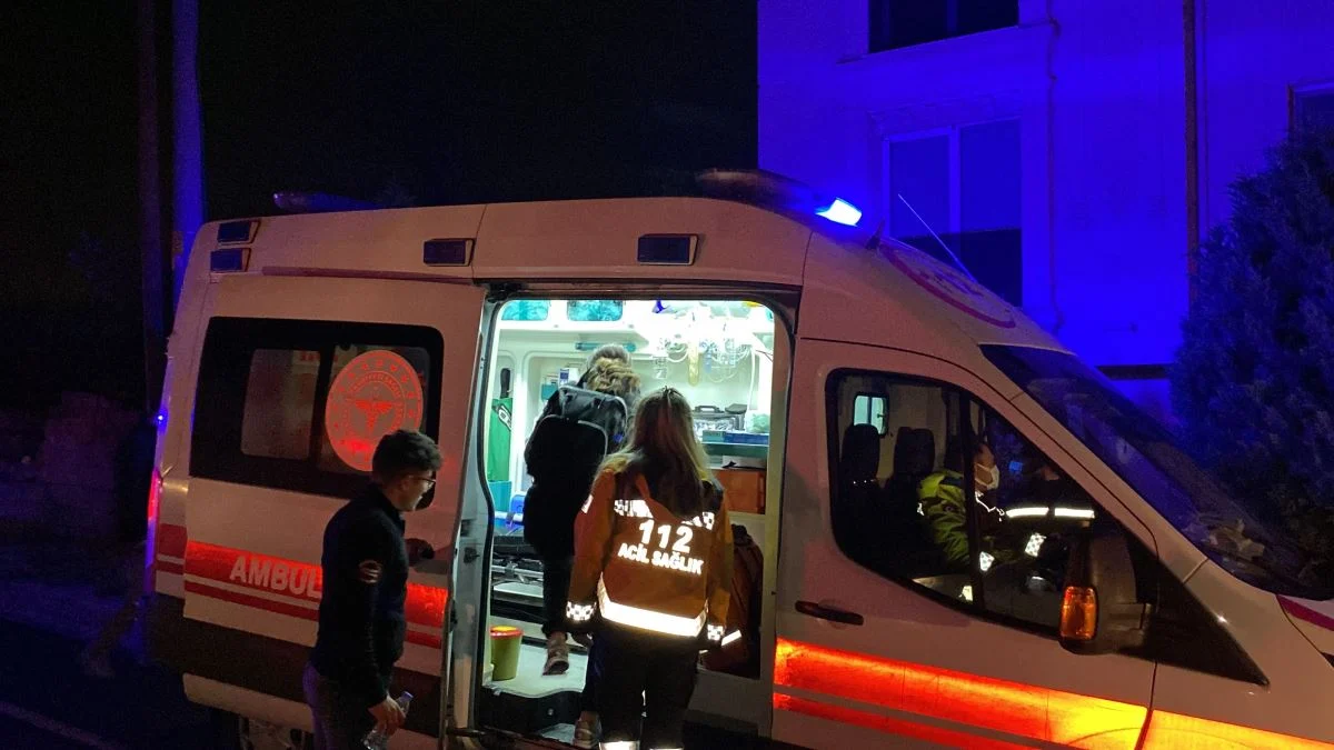 Bilgisayar bomba gibi patladı, mahalleli yangınla sokağa döküldü