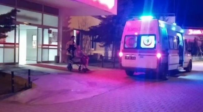 Camiden çıkanlara ateş açıldı