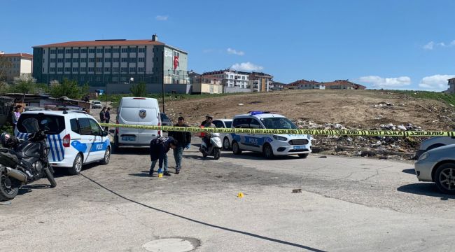 Çocuklara şeker dağıtan polisler kurşunlandı