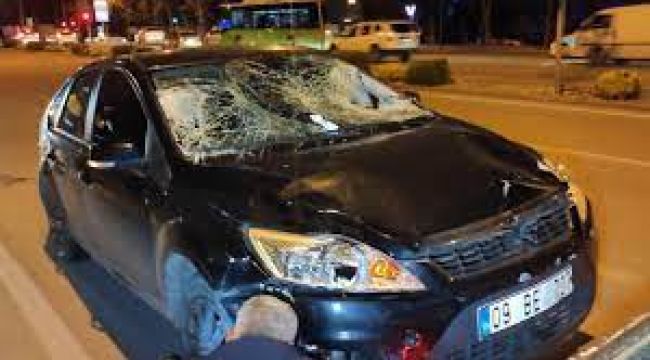 Otomobilin çarptığı 2 yaya ağır yaralandı