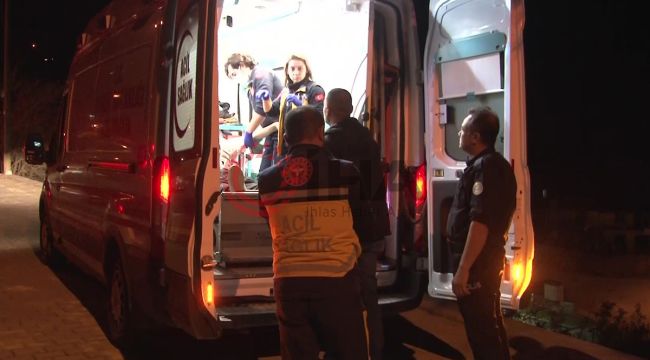 Pompalı tüfekten çıkan saçmalar gençlere isabet etti