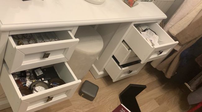Yeni evlenen çiftin evine giren hırsız, 450 bin lira değerinde ziynet eşyası çaldı