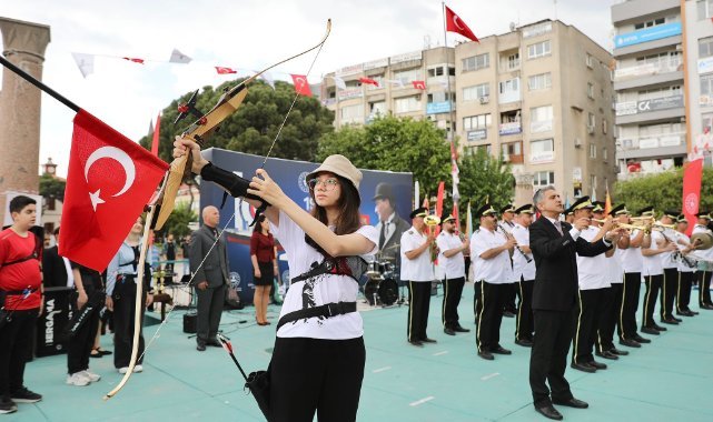 19 Mayıs Bergama'da törenle kutlandı