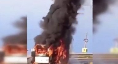 22 yolcusu bulunan otobüs alev alev yandı
