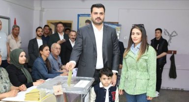 AK Parti'li İnan oyunu kullandı: Demokrasimiz için hayırlı uğurlu olsun