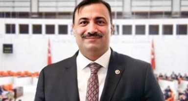 AK Partili Bekle’den CHP’nin Menemen’de açtığı Roman karikatürüne tepki