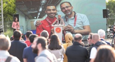 Bakan Kasapoğlu “İzmir’in 50 yıllık özlemini bugün gerçekleştiriyoruz"