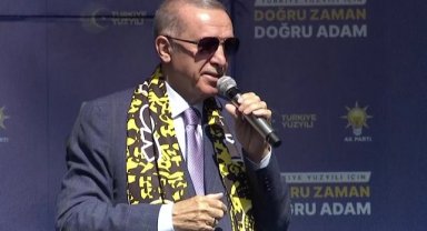 Erdoğan: 'Bu milleti kirli oyunlarına alet edemeyecekler'
