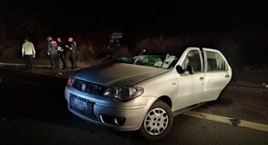 Feci kaza: Otomobil ikiye bölündü