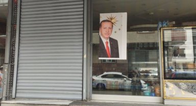 Fırıncı 'Reis' diye bağıran çocuğa hakaret etmişti: Dükkanı mühürlendi