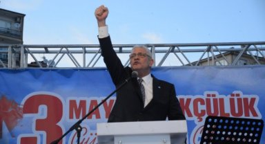 İYİ Partili Dervişoğlu'ndan mesaj seli: Çanak tutanlara yazıklar olsun