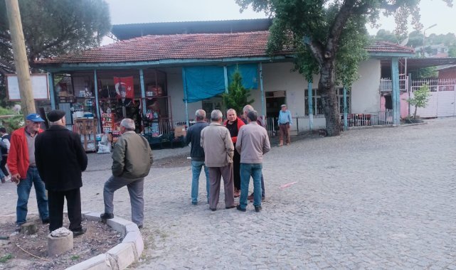 İzmir'de kahvehanede silahlı saldırı