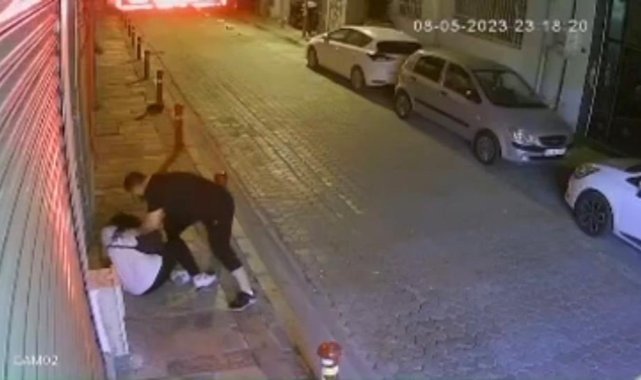 İzmir'de sokak ortasında kadına öldüresiye şiddet