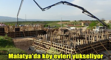 Malatya'da köy evleri yükseliyor