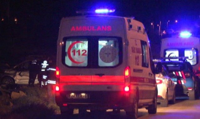 Mültecileri taşıyan araç kaza yaptı