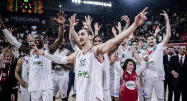 Pınar Karşıyaka, çok atıyor çok yiyor