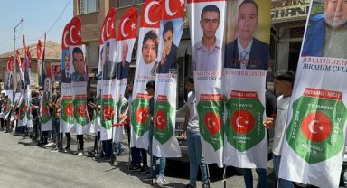 Reyhanlı saldırısında hayatını kaybedenlerin yakınları, sivil şehitlik istedi