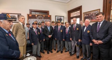 Soyer'den anlamlı ziyaret: Bizim asli meselemiz sizlere sahip çıkmak