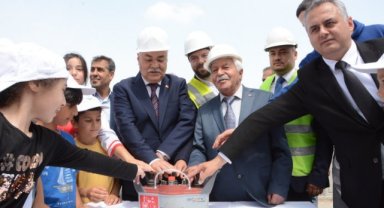 Torbalı’da spor kompleksi için temel atıldı