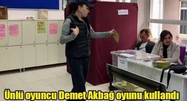 Ünlü oyuncu Demet Akbağ oyunu kullandı