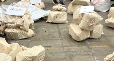 Yurt dışından getirilen 1 milyon 817 bin oy Ankara'da tasnif ediliyor