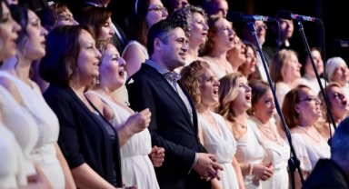 Aliağa Belediyesi Sanatevi TSM Korosu’ndan ‘Unutulmaz Şarkılar’