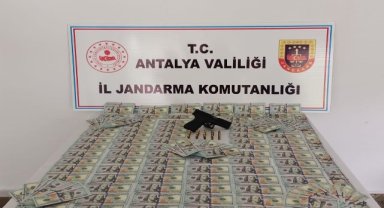 Antalya'da 85 bin sahte dolar ele geçirildi