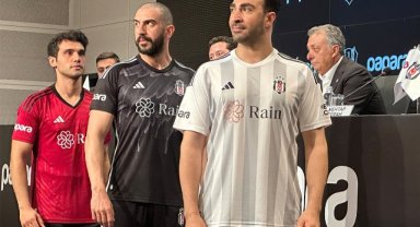 Beşiktaş'ın yeni sezon formaları tanıtıldı
