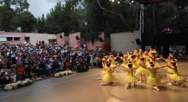 Bornovalı sanatseverler yağmura aldırmadı