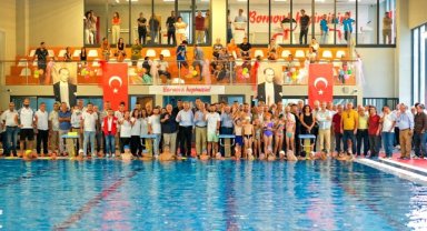 Çamdibi Yarı Olimpik Yüzme Havuzu çocukların vazgeçilmezi oldu