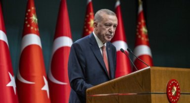 Cumhurbaşkanı Erdoğan karne alan tüm öğrencileri tebrik etti