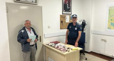 Dilencinin üzerinden çıkan para pes dedirtti