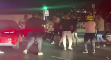 Fatih'te gece yarısı kavga