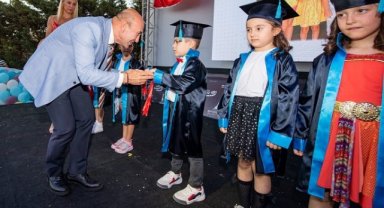 İZELMAN Anaokulları’nda mezuniyet heyecanı