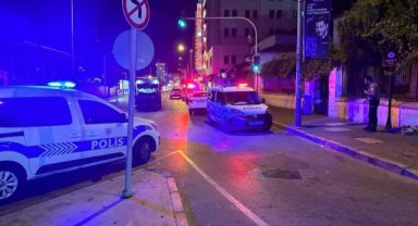 İzmir’de karakol önünde silahlı kavga: 1 ağır yaralı