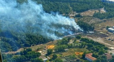 İzmir'de ormanlık alandaki yangın kontrol altında