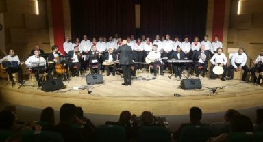 İzmir Polis Korosu kulakların pasını sildi