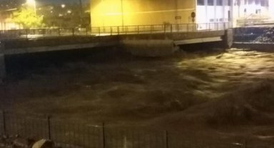 Kastamonu'da sel tehlikesi: Bir ilçe boşaltılıyor