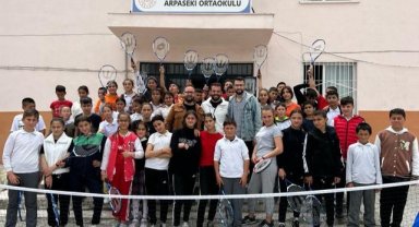 Kınık'ta tenis her yerde projesi: Kınık'ta tenis yapmayan çocuk kalmayacak